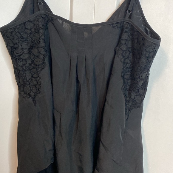 💚 Talula | Black Lace Trim Cami Top - Adjustable Straps - medium - Picture 6 of 7